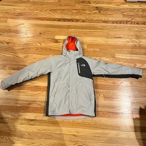 Mens North Face ski jacket.  Worn a few times